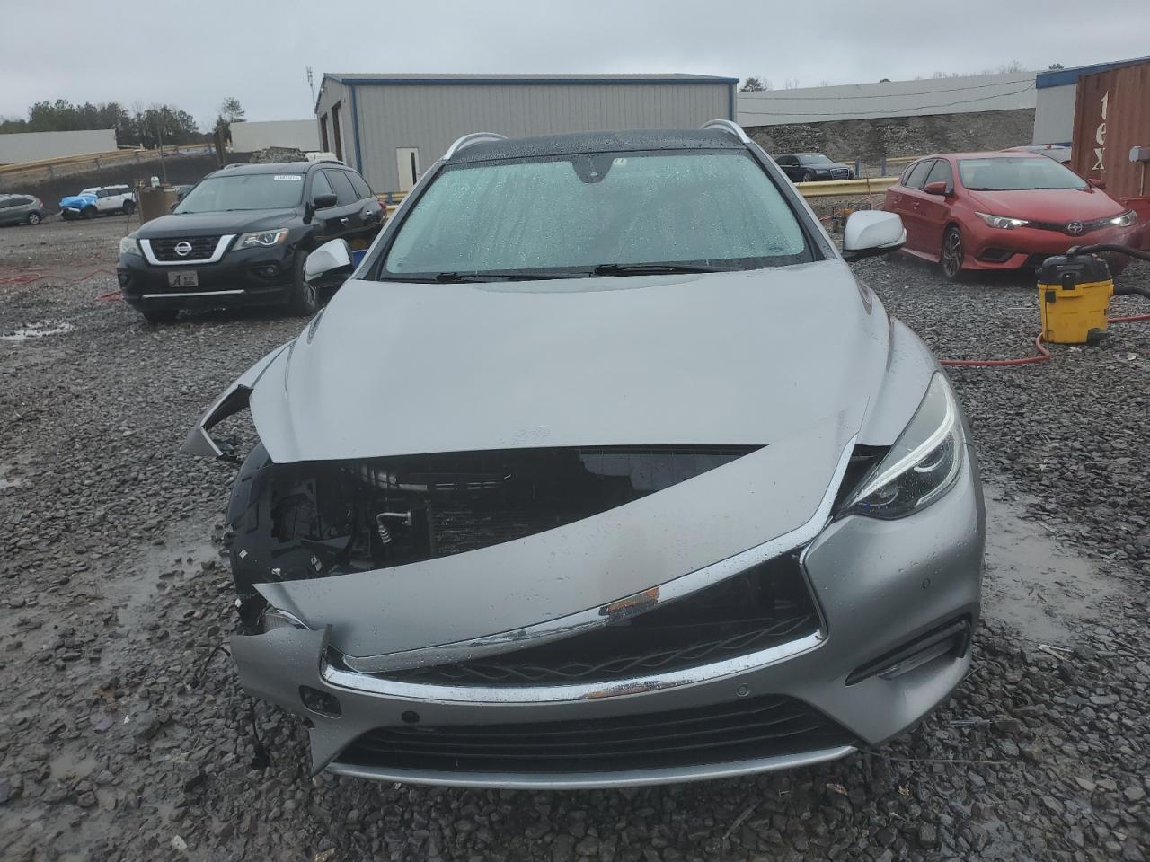 2017 Infiniti QX30 - Image 5