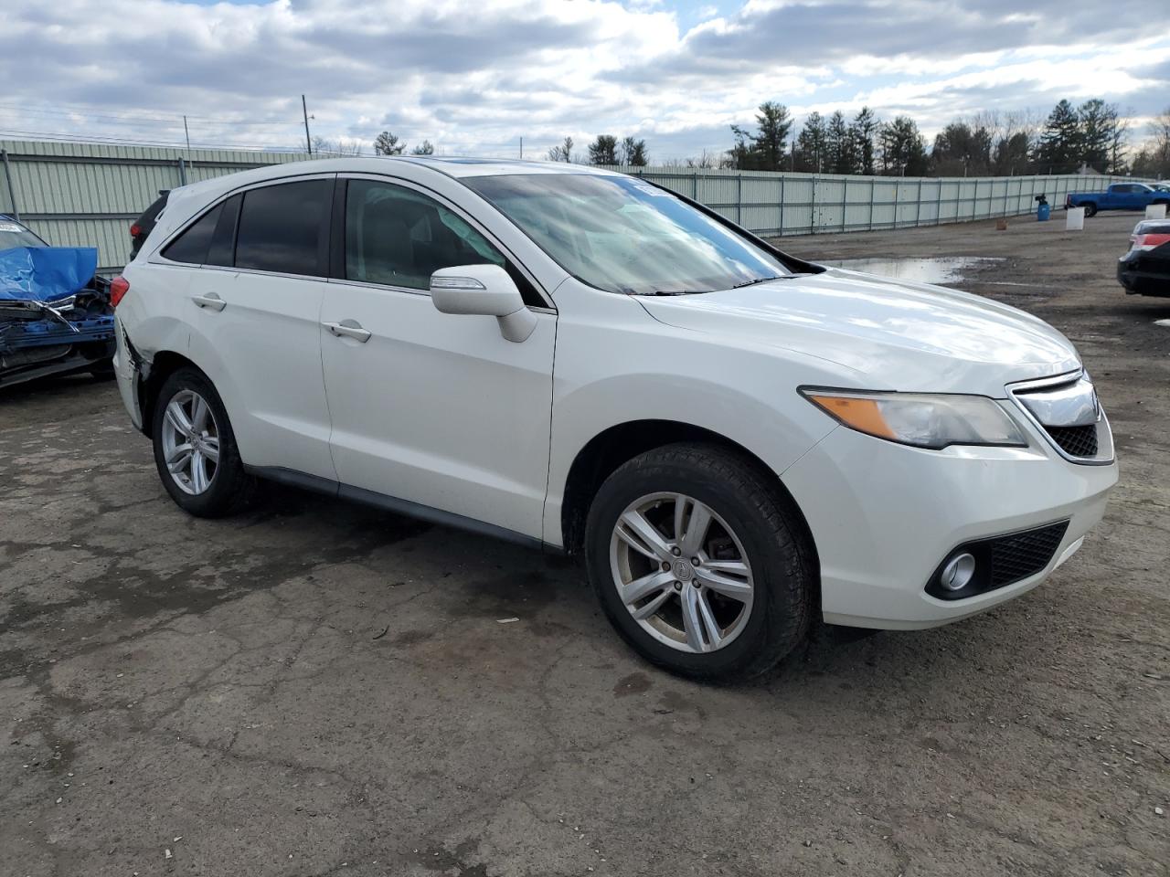 VIN 5J8TB3H59DL018995 2013 ACURA RDX no.4