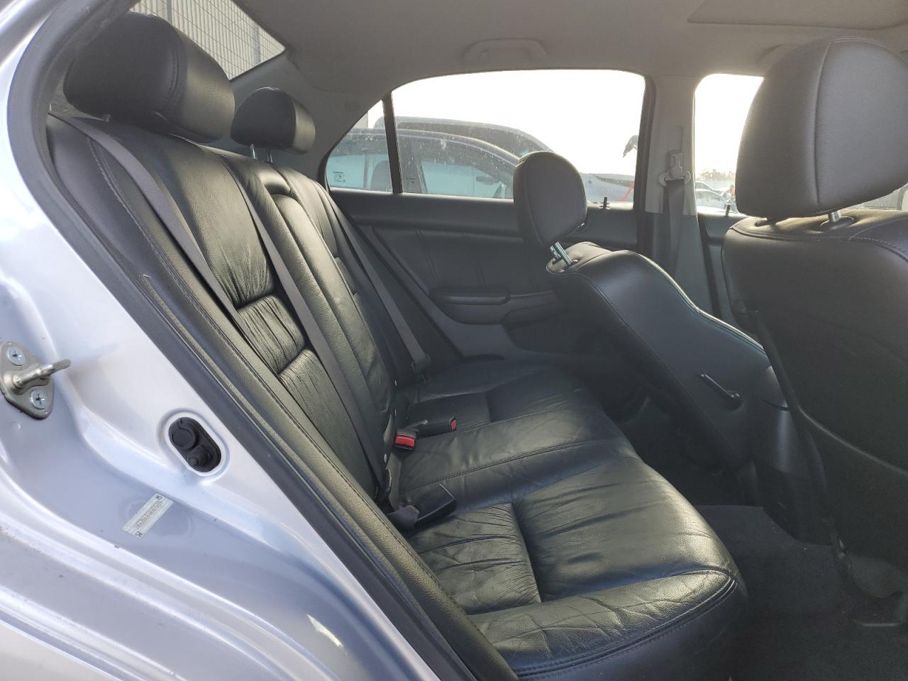 2004 Honda Accord - Image 10