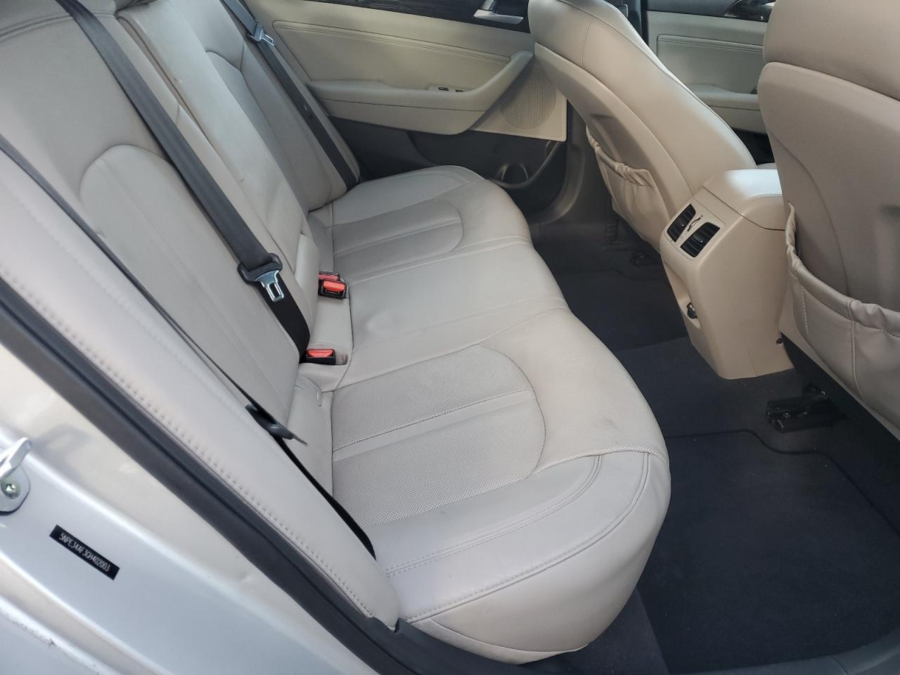 2016 Hyundai Sonata - Image 10