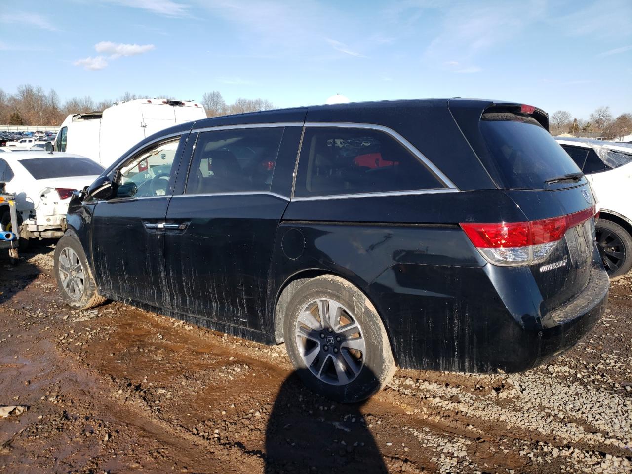 2015 Honda Odyssey - Image 2