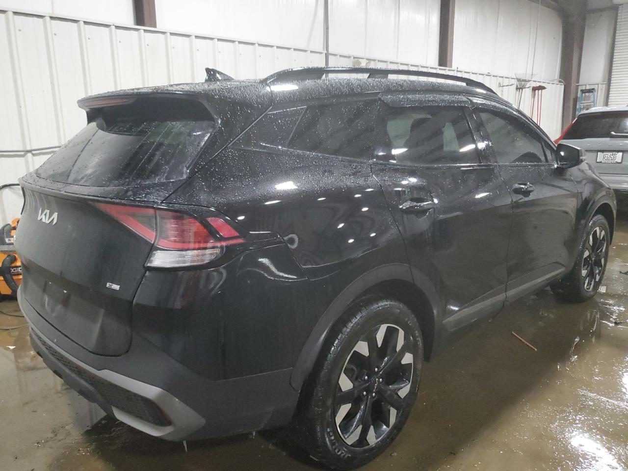 2023 Kia Sportage - Image 3