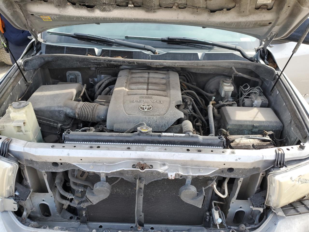 2012 Toyota Tundra - Image 11