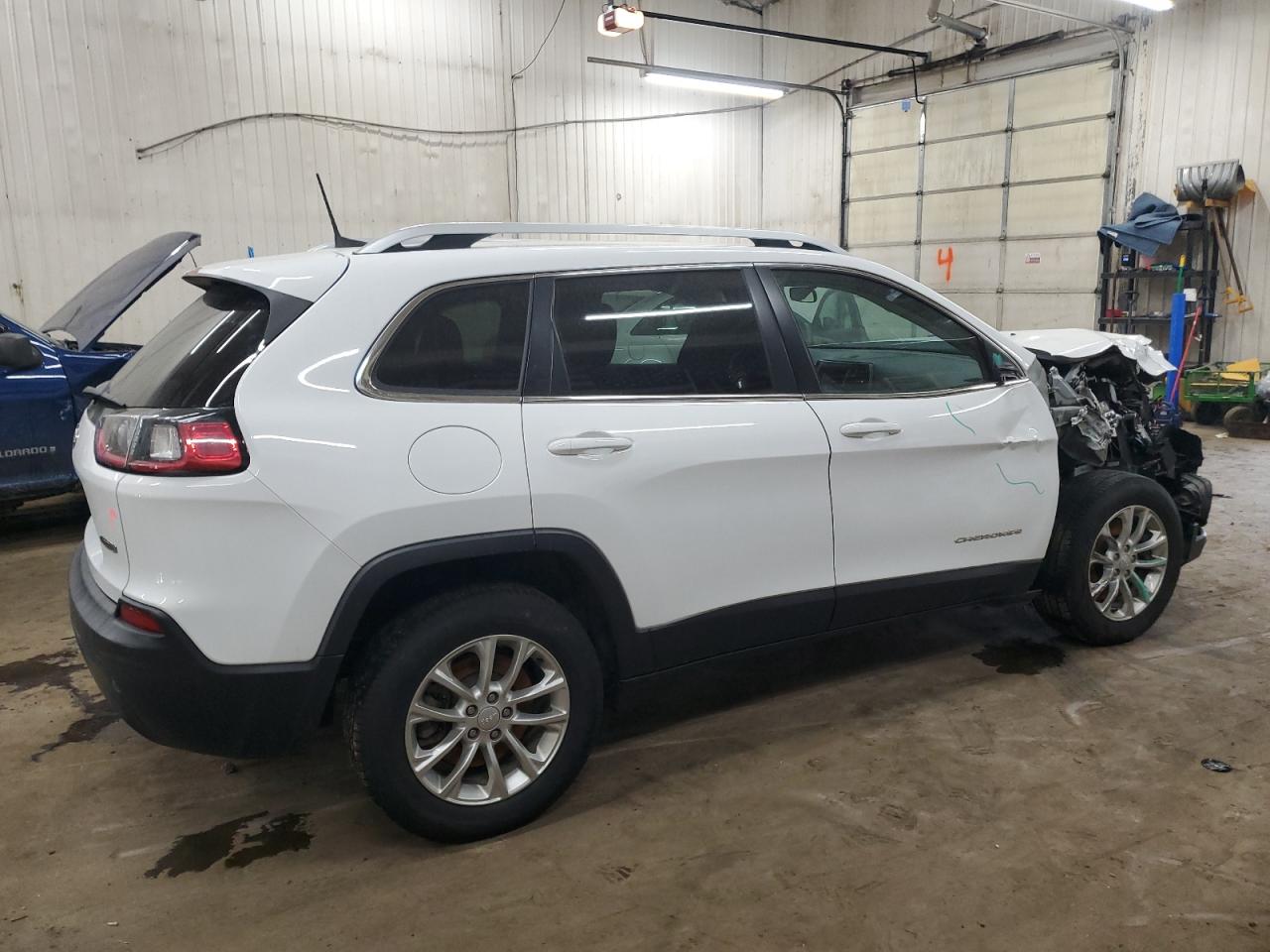 2019 Jeep Grand Cherokee - Image 3