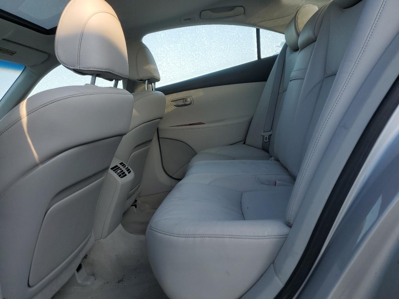 2008 Lexus ES - Image 10