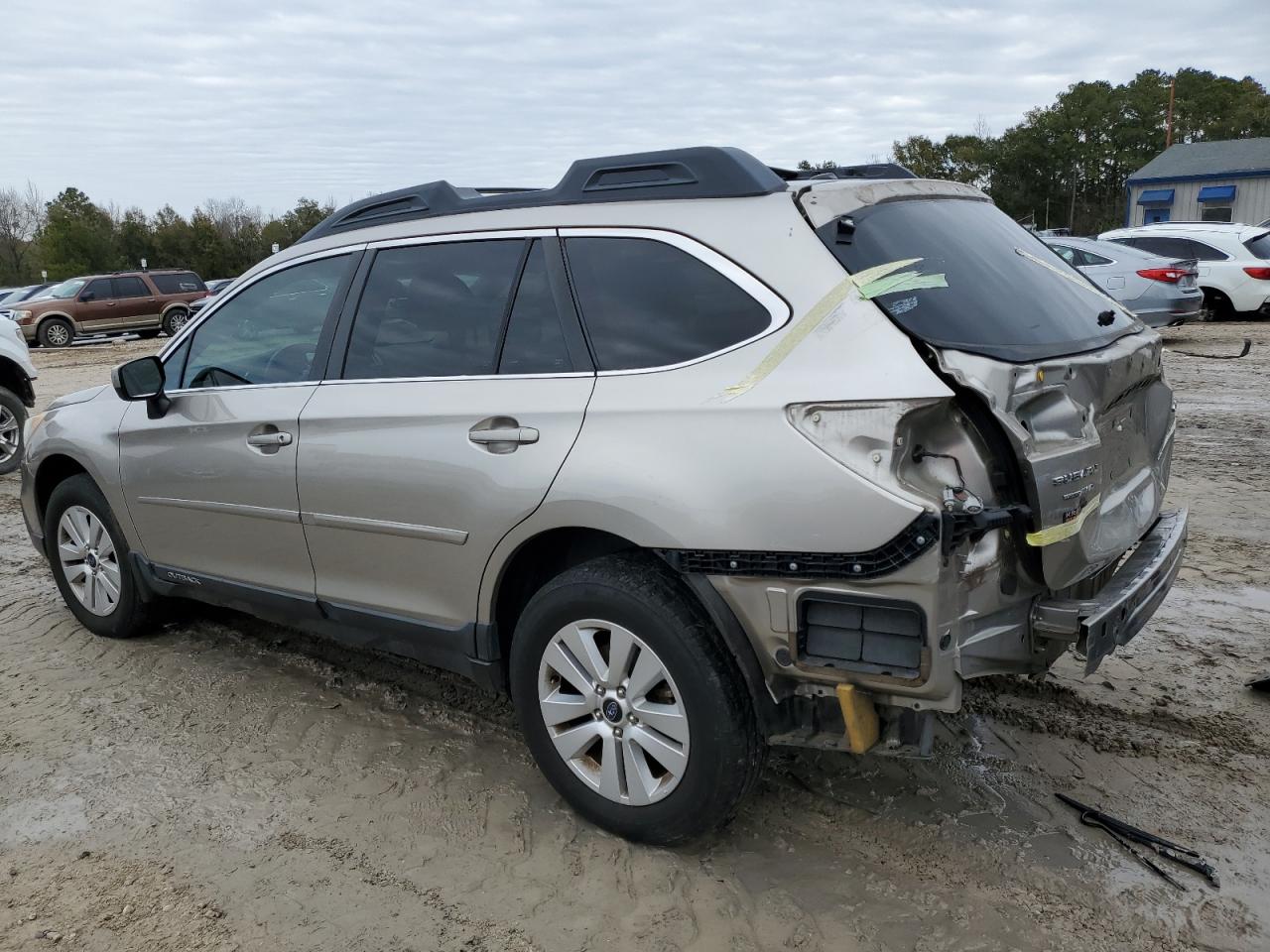 2015 Subaru Outback - Image 2