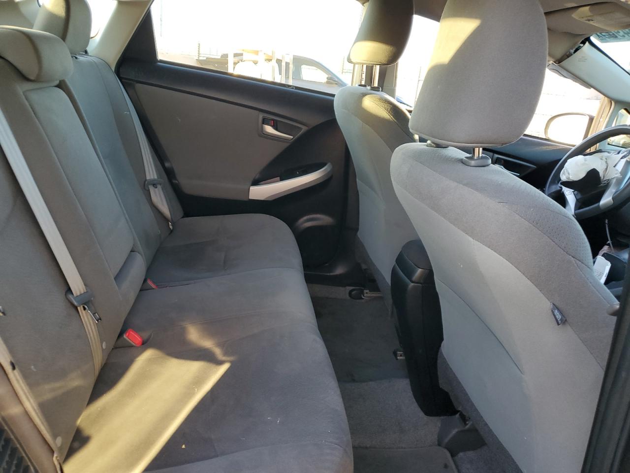 2014 Toyota Prius - Image 10