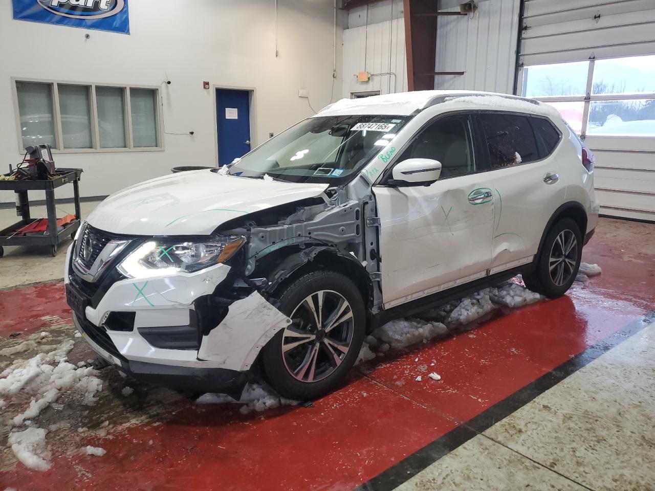 2020 Nissan Rogue - Image 1