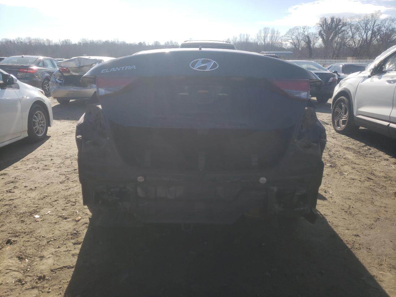 2016 Hyundai Elantra - Image 6
