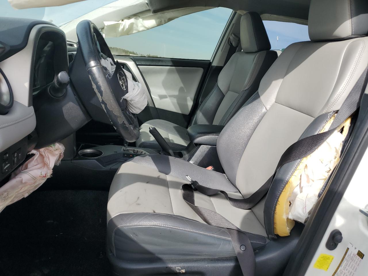 2015 Toyota RAV 4 - Image 7