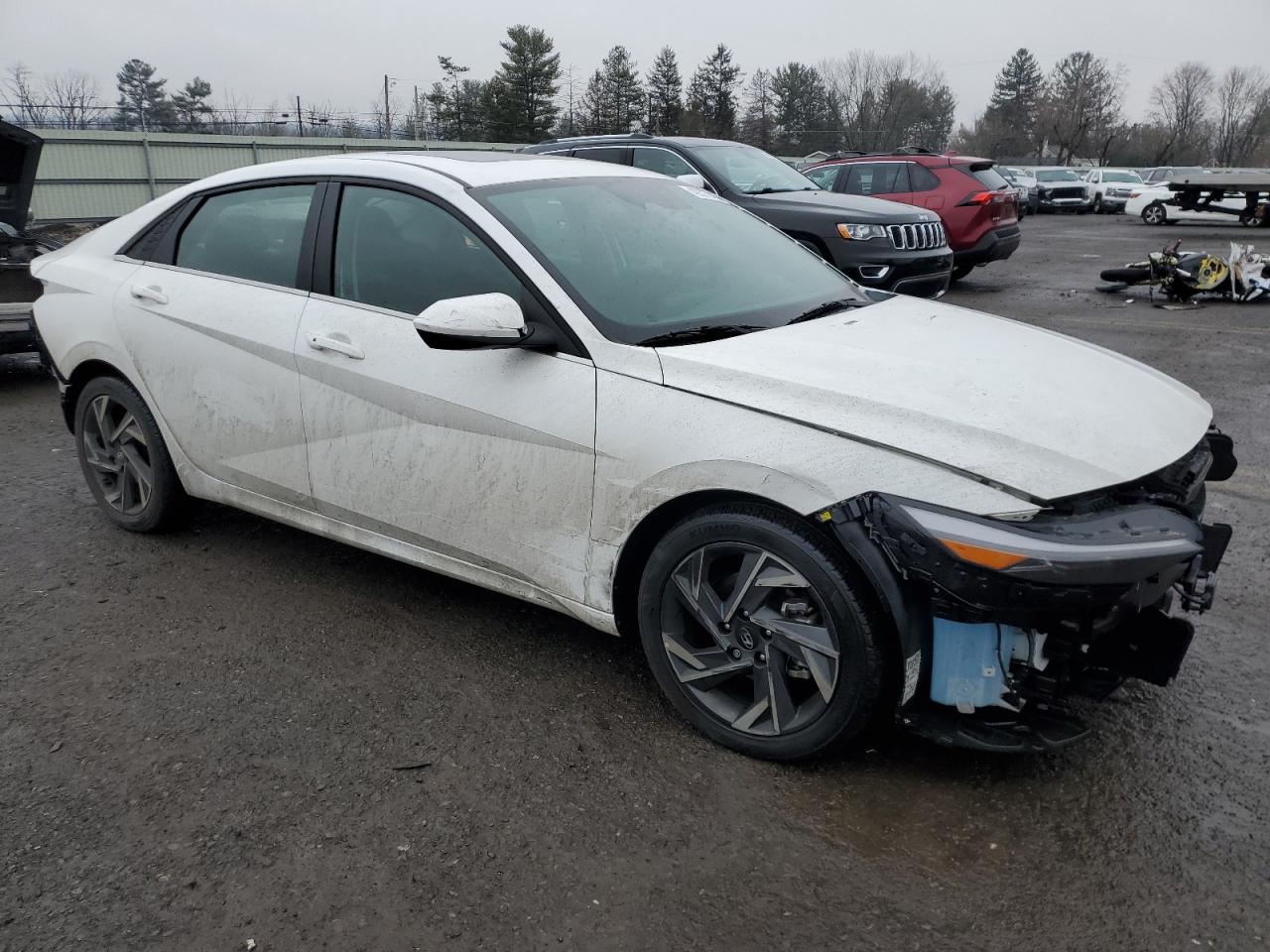 2024 Hyundai Elantra - Image 4