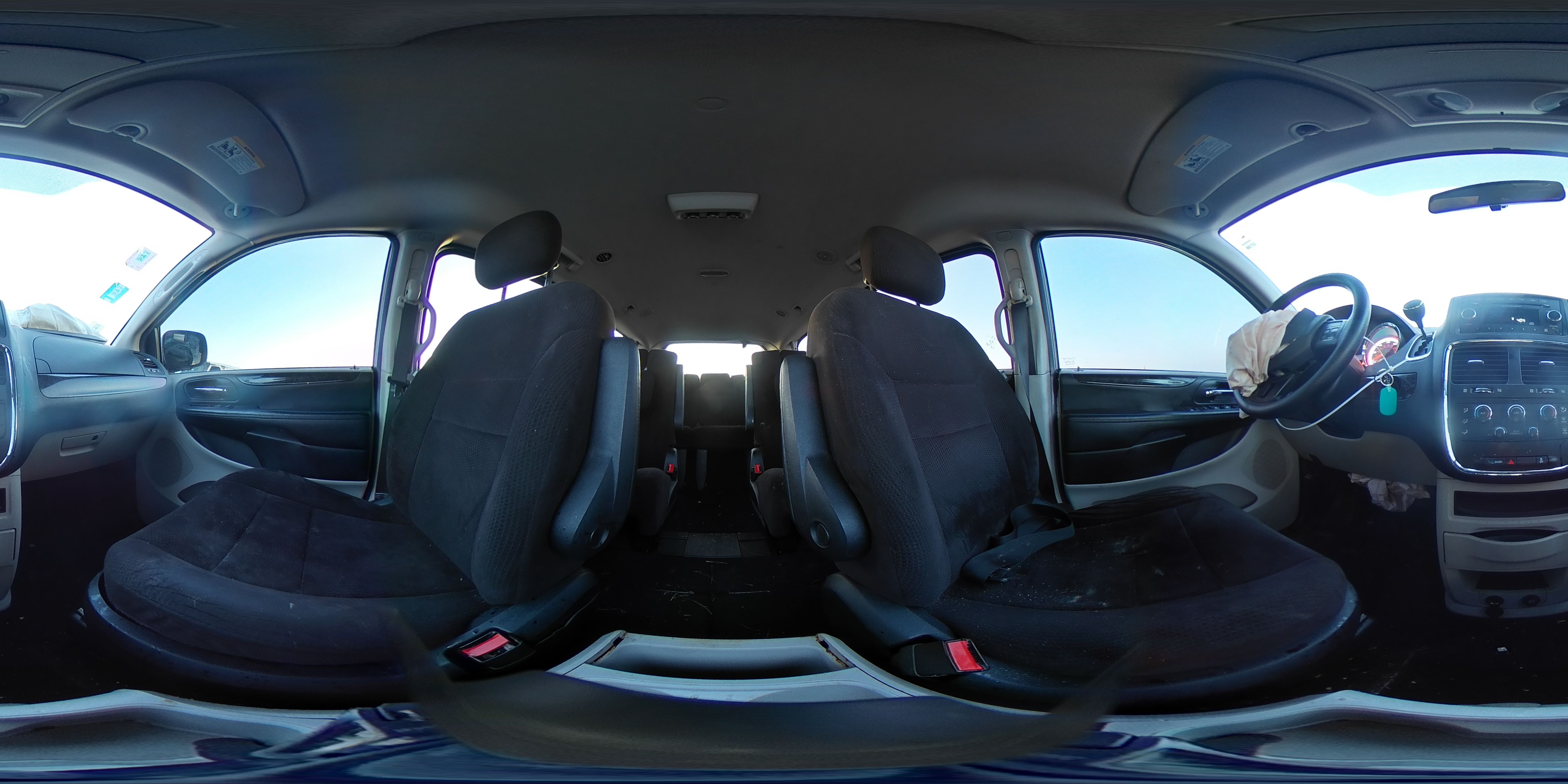 2013 Dodge Caravan - Image 14