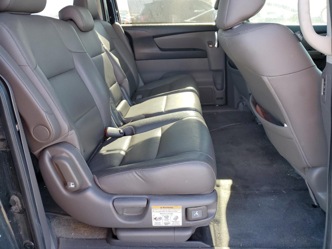 2015 Honda Odyssey - Image 12