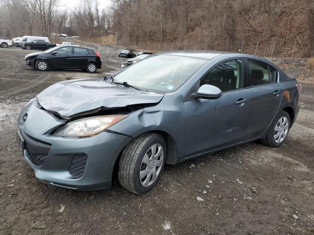 2013 Mazda 3 I