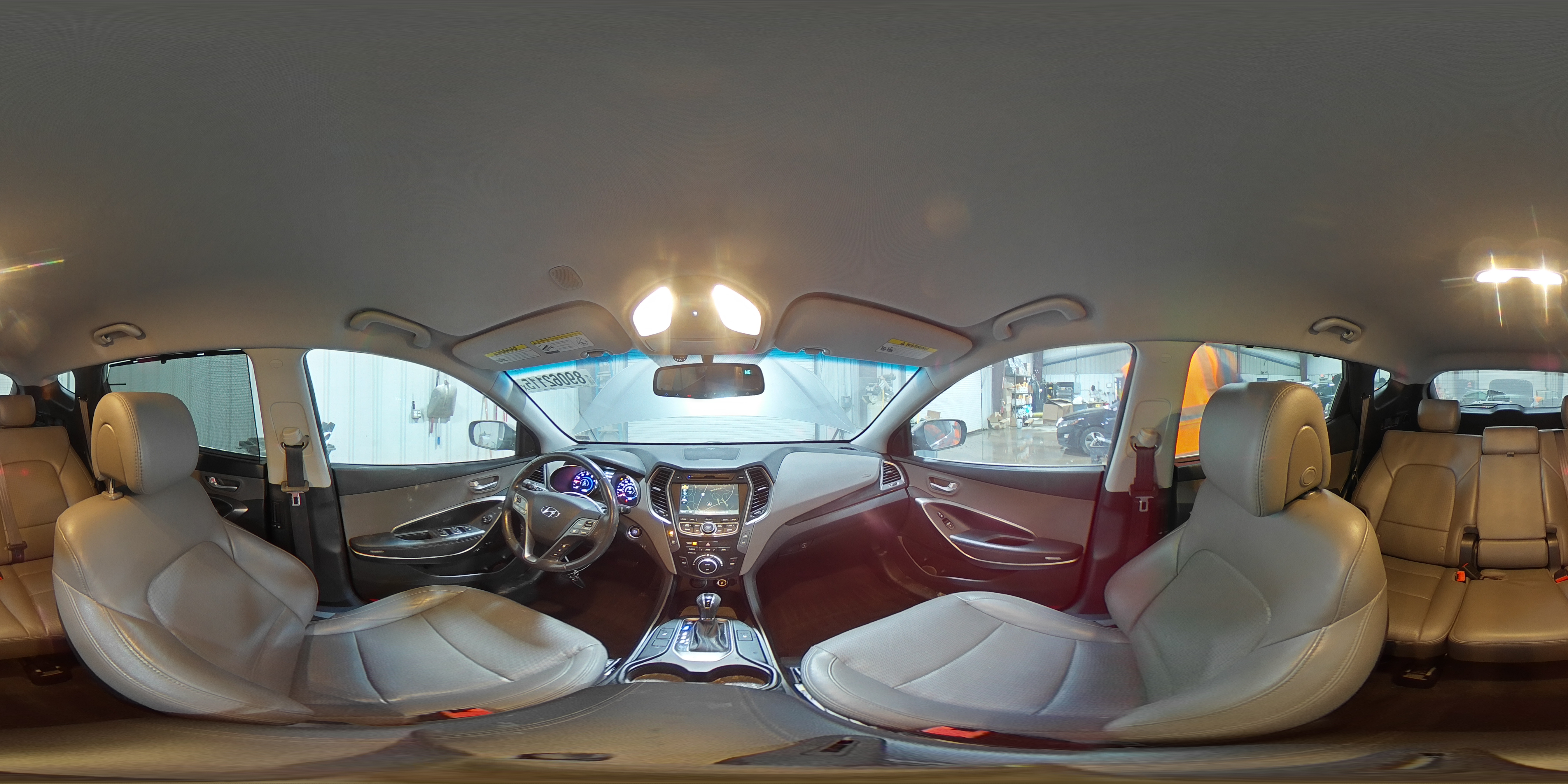 2014 Hyundai Santa Fe - Image 15