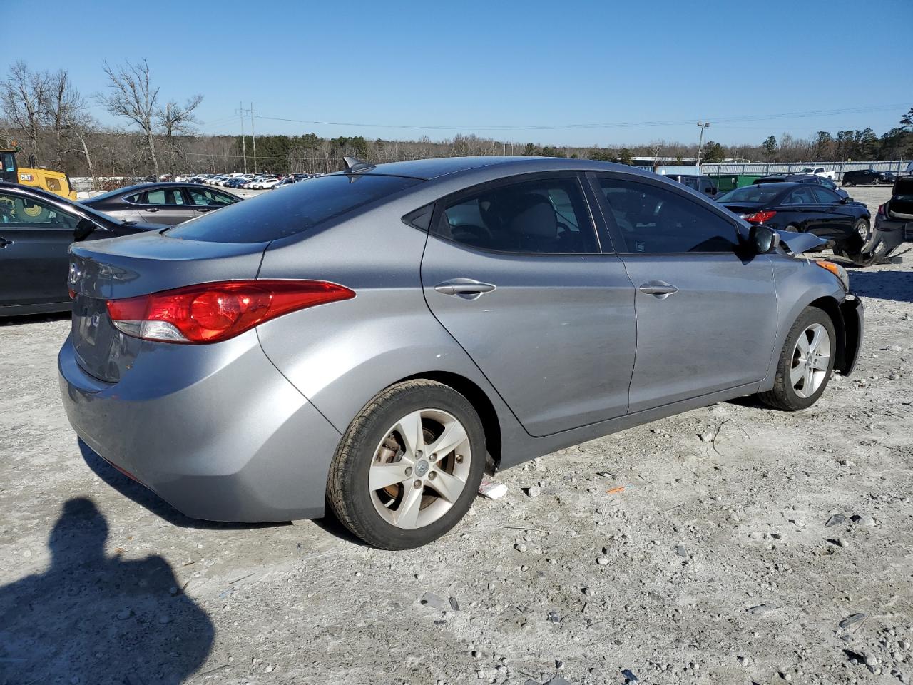 2013 Hyundai Elantra - Image 3