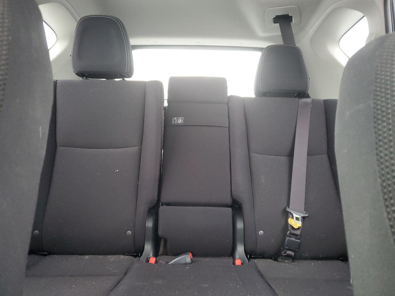 2018 Toyota RAV 4 - Image 10