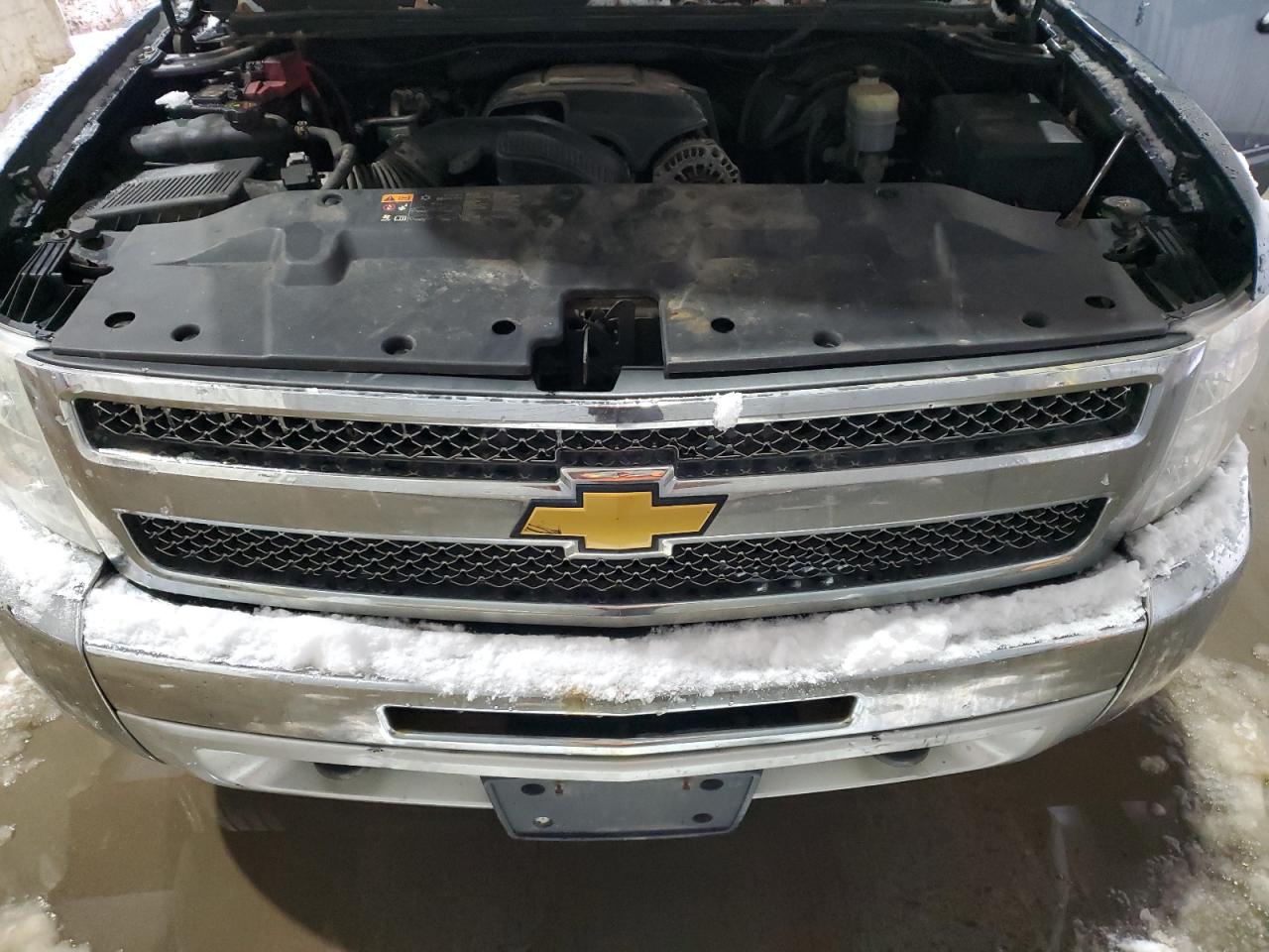 2012 Chevrolet Silverado - Image 11
