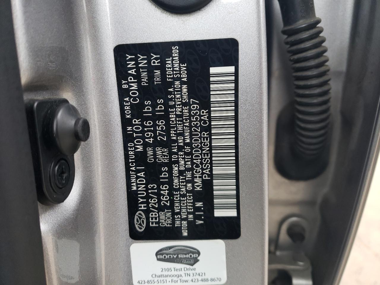 2013 Hyundai Genesis - Image 12