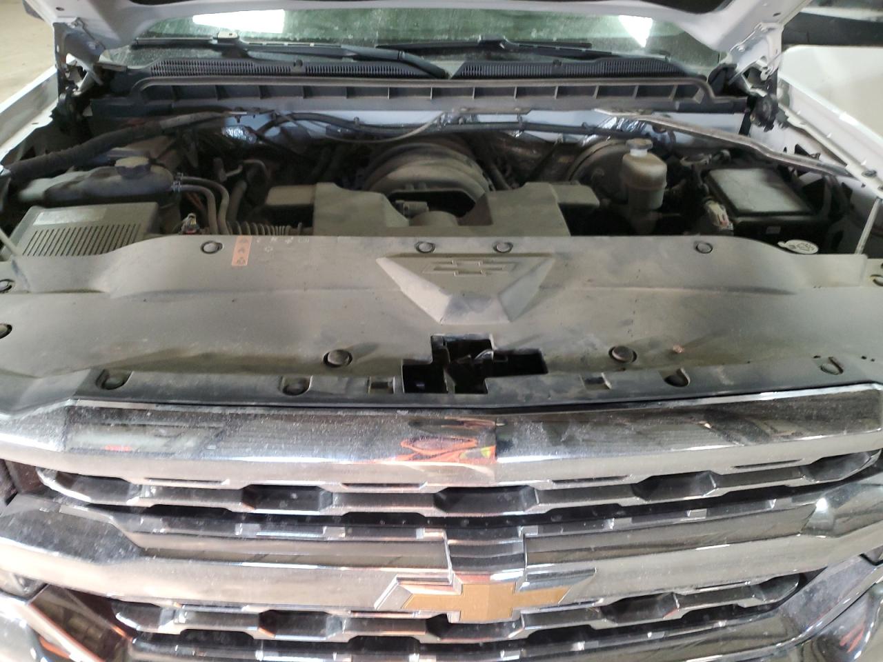 2017 Chevrolet Silverado - Image 12