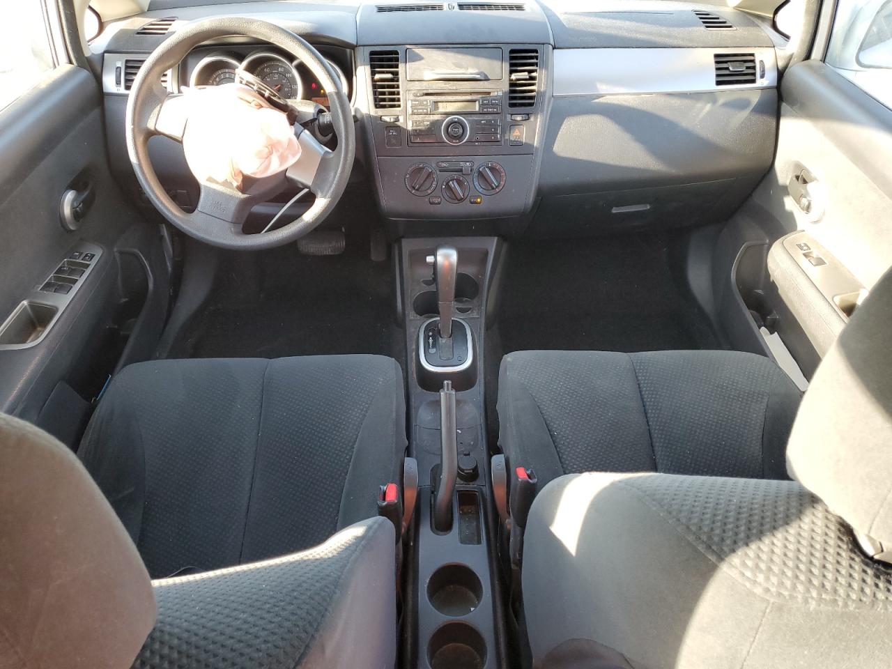 2011 Nissan Versa - Image 8