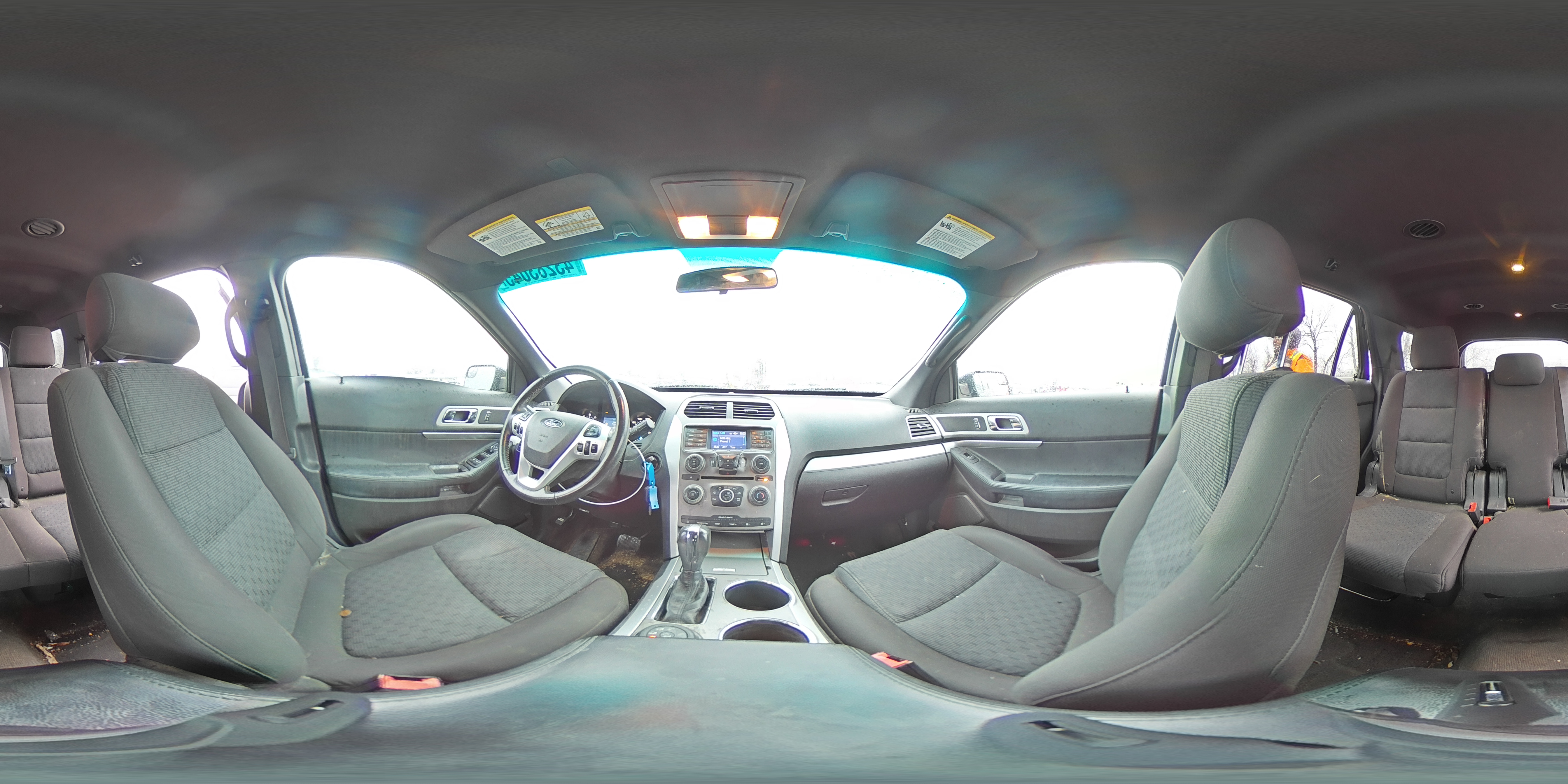 2014 Ford Explorer - Image 13