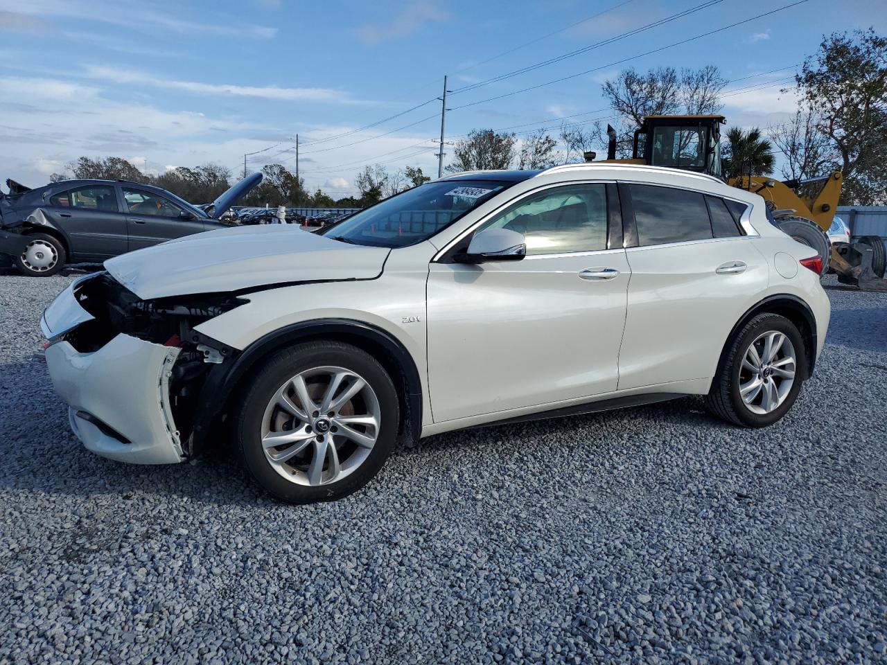 Infiniti QX30