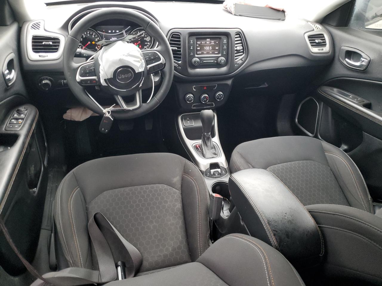 2018 Jeep Compass - Image 8