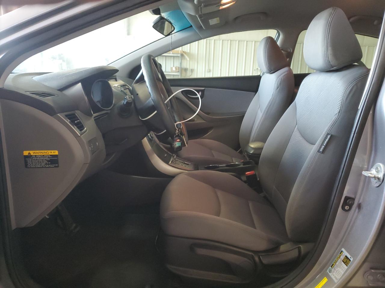 2013 Hyundai Elantra - Image 7