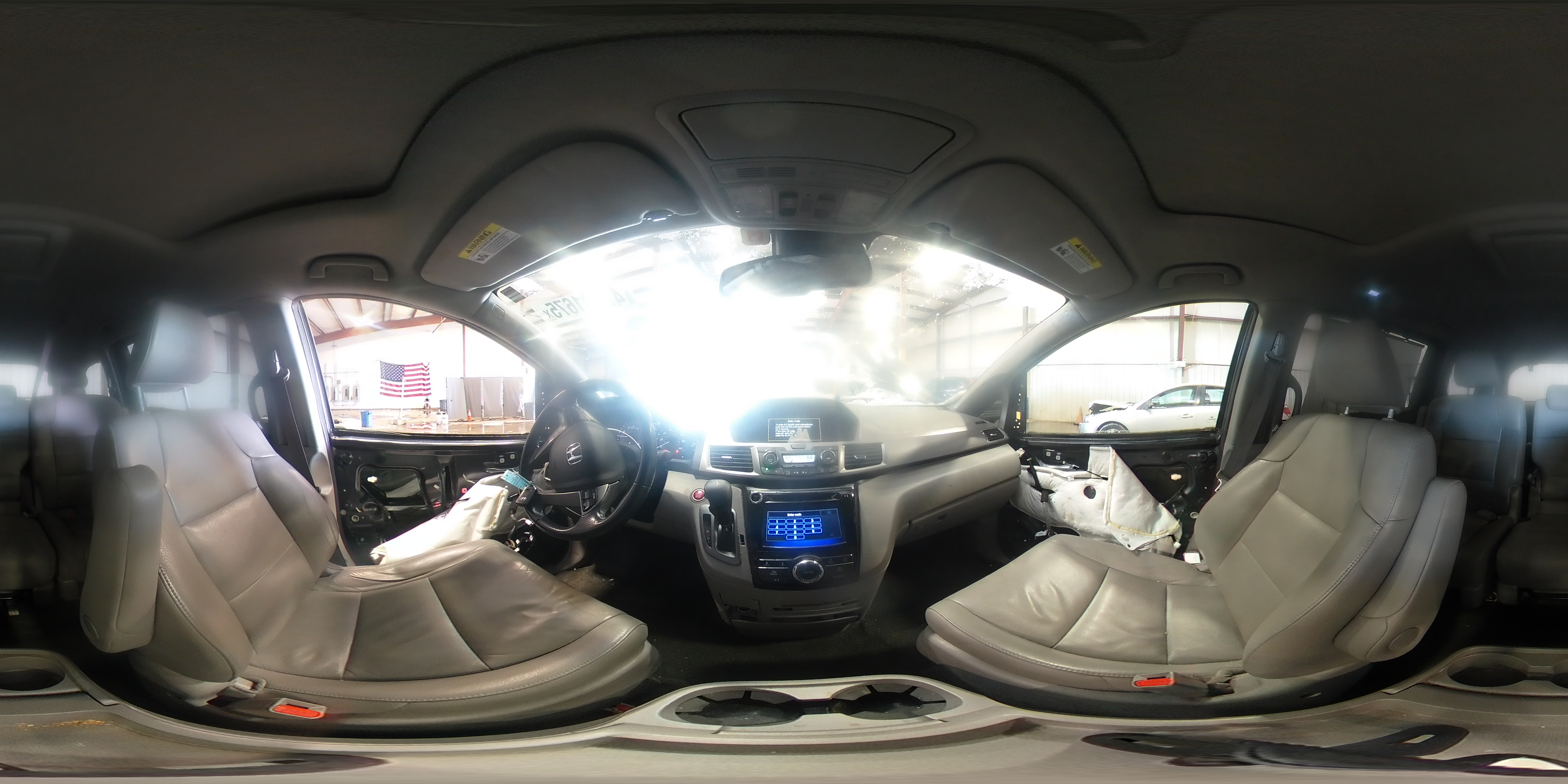 2016 Honda Odyssey - Image 16