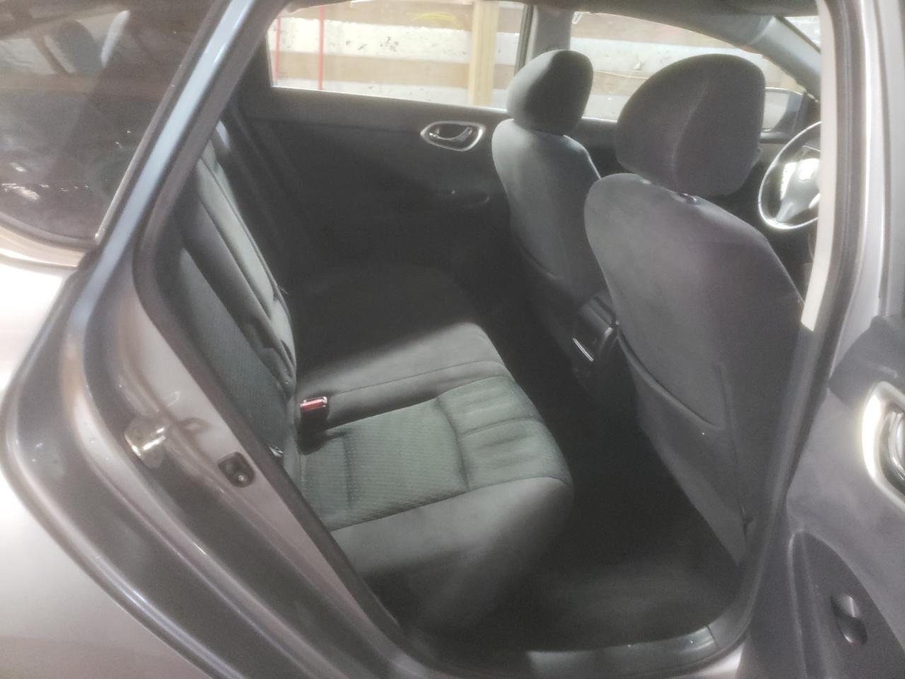 2014 Nissan Sentra - Image 10