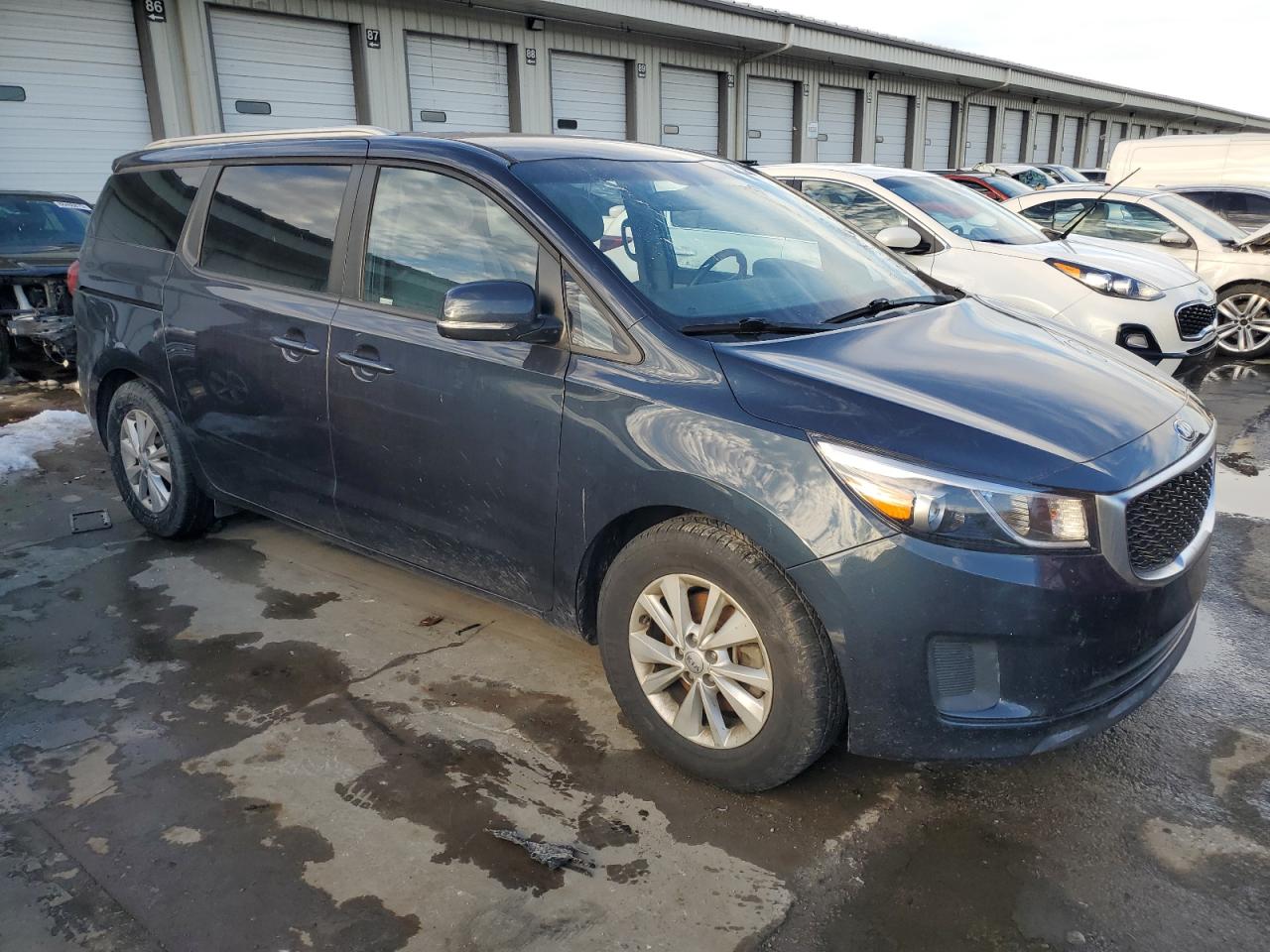 2016 Kia Sedona - Image 4