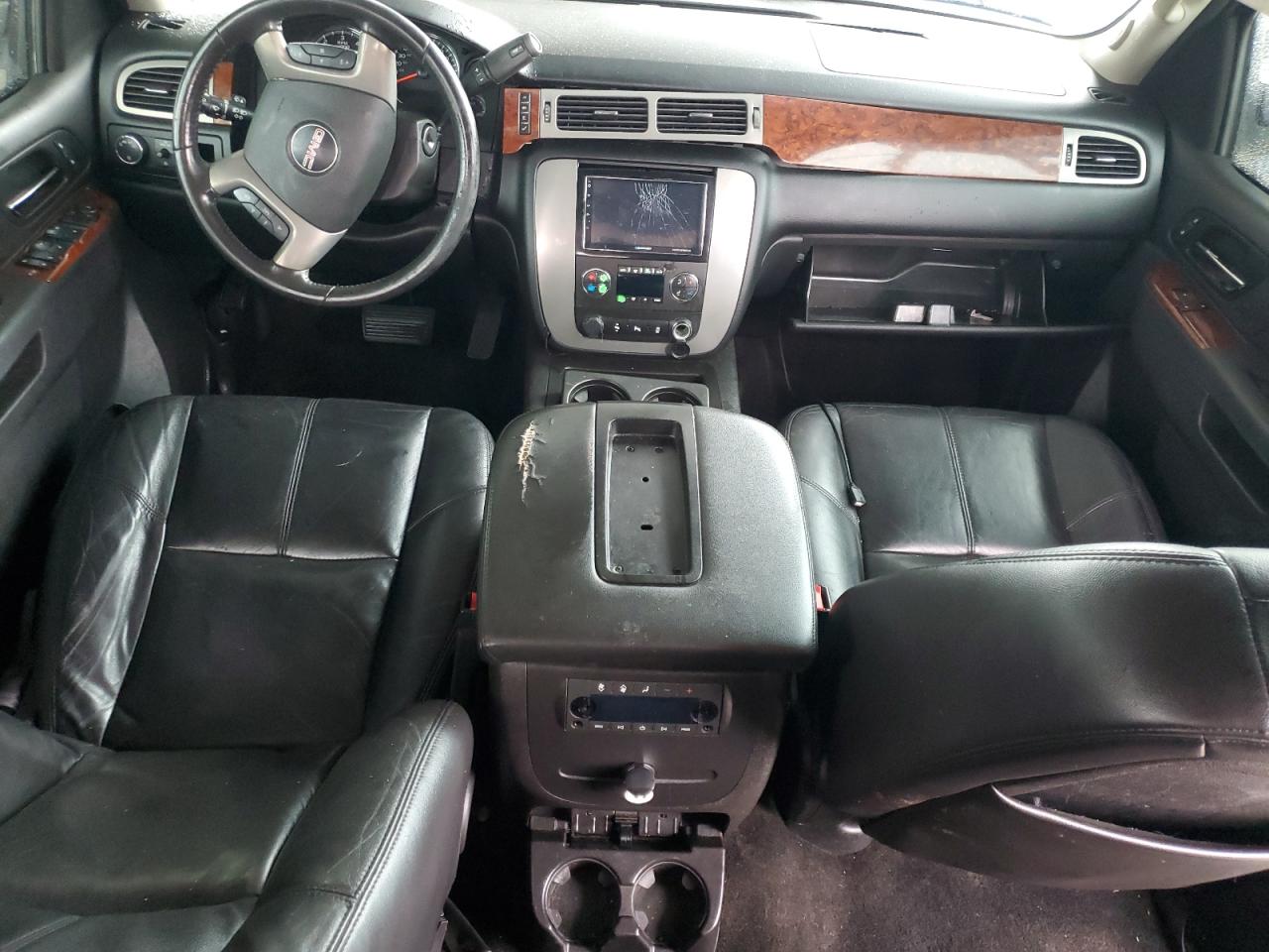 2014 GMC Yukon - Image 8
