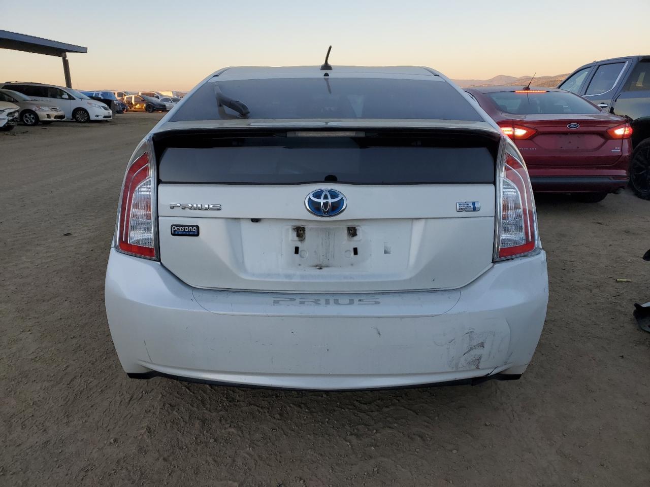 2015 Toyota Prius - Image 6