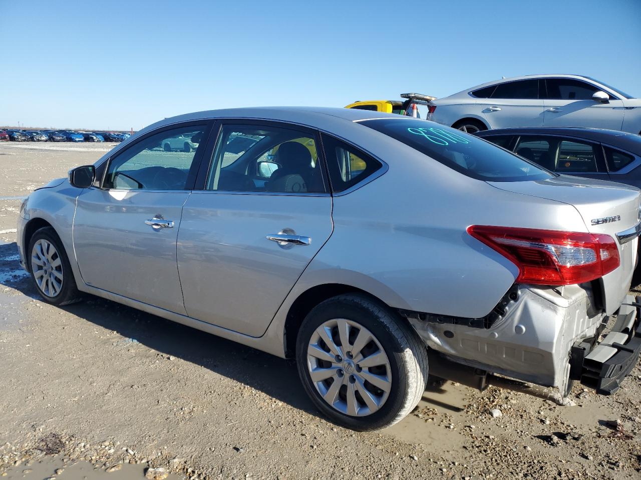 2019 Nissan Sentra - Image 2