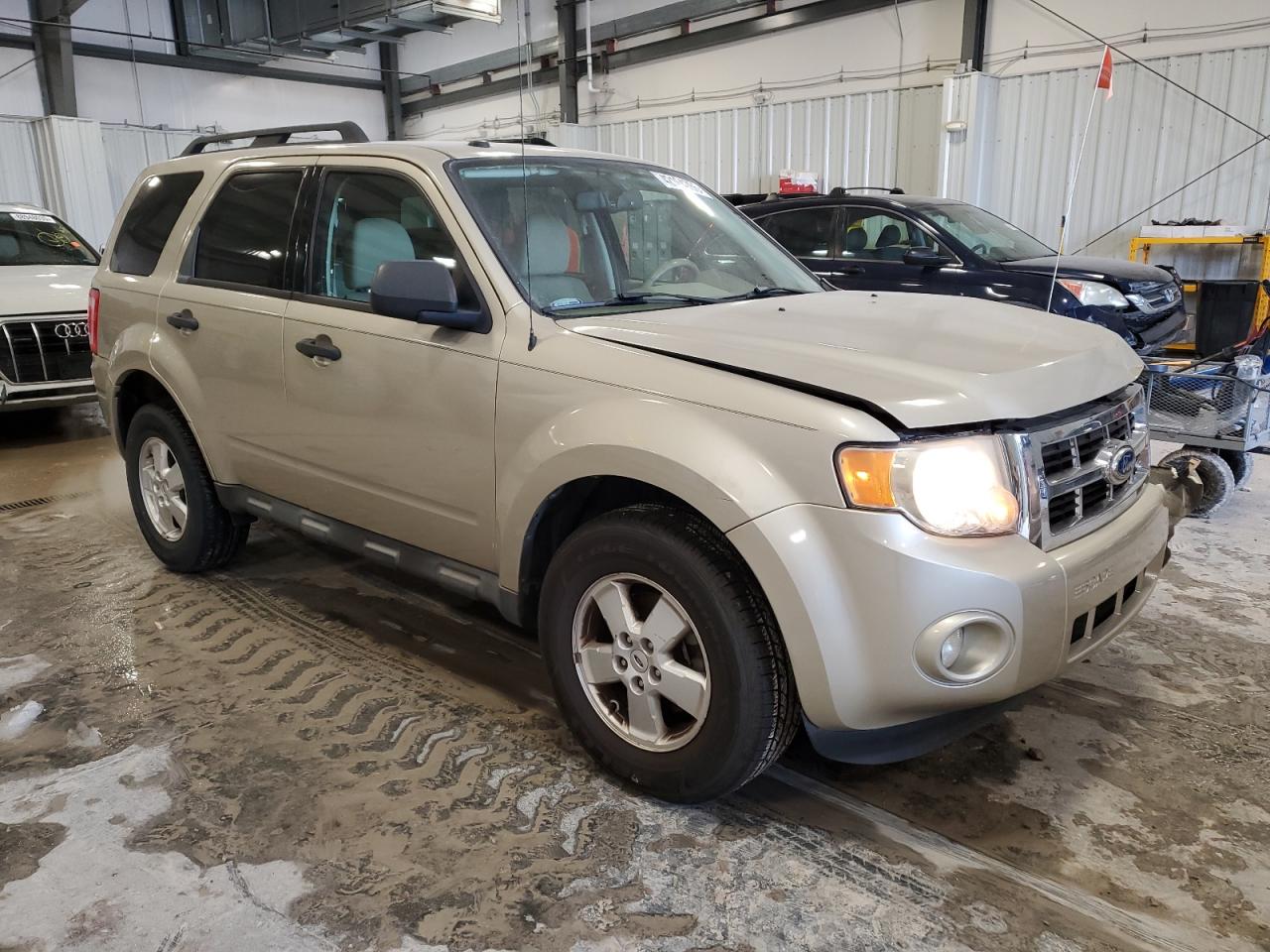 2011 Ford Escape - Image 4