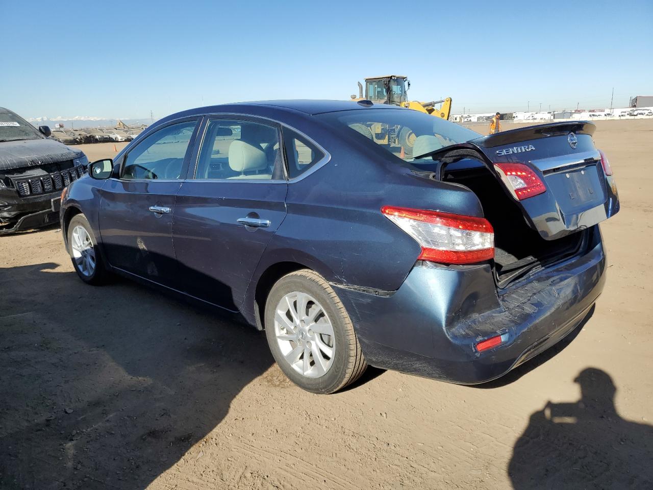 2015 Nissan Sentra - Image 2
