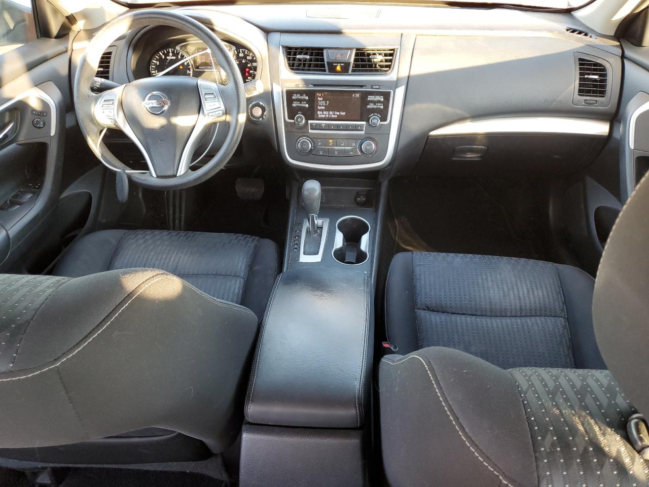 2016 Nissan Altima - Image 8