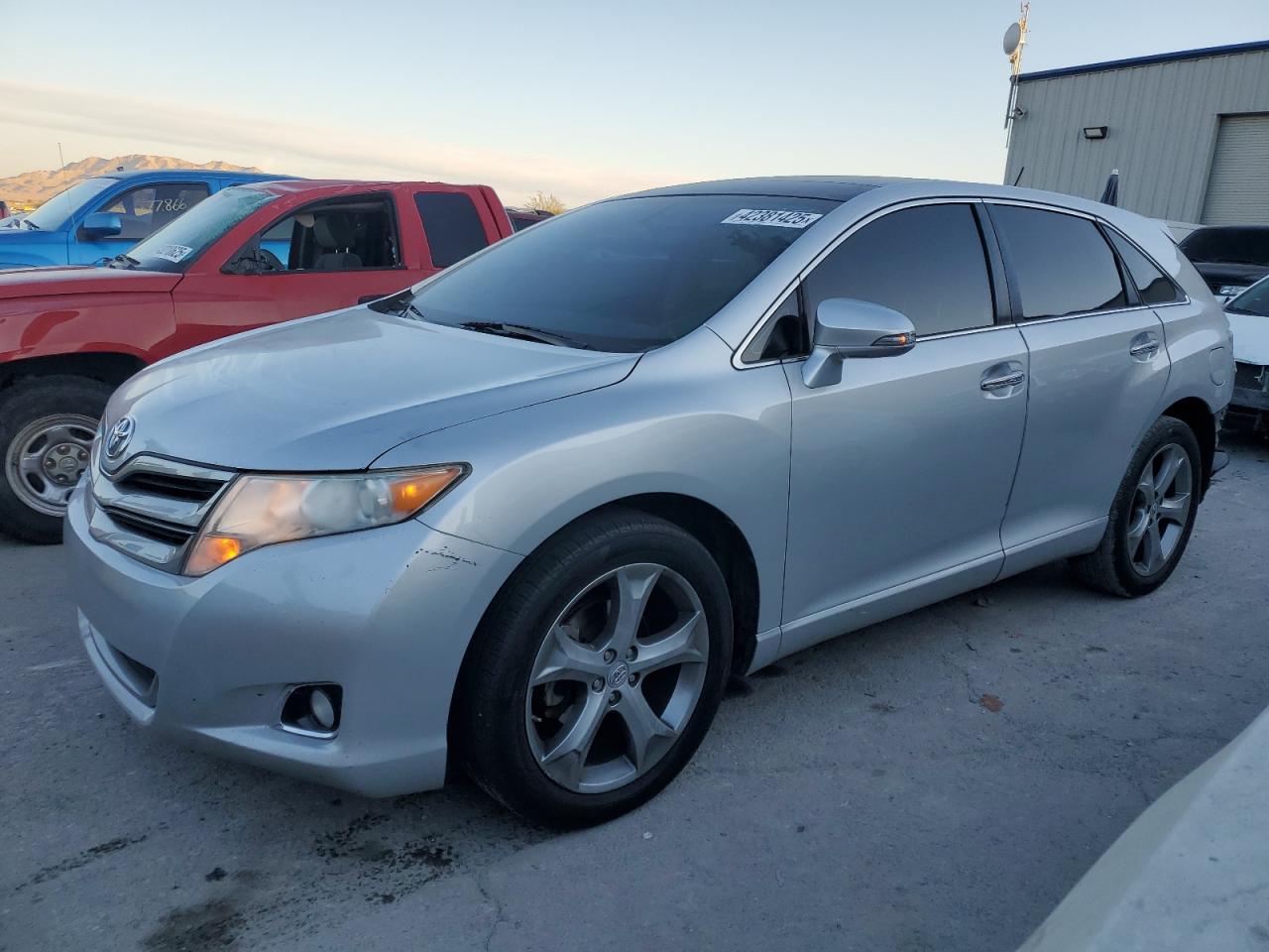 2013 Toyota Venza - Image 1