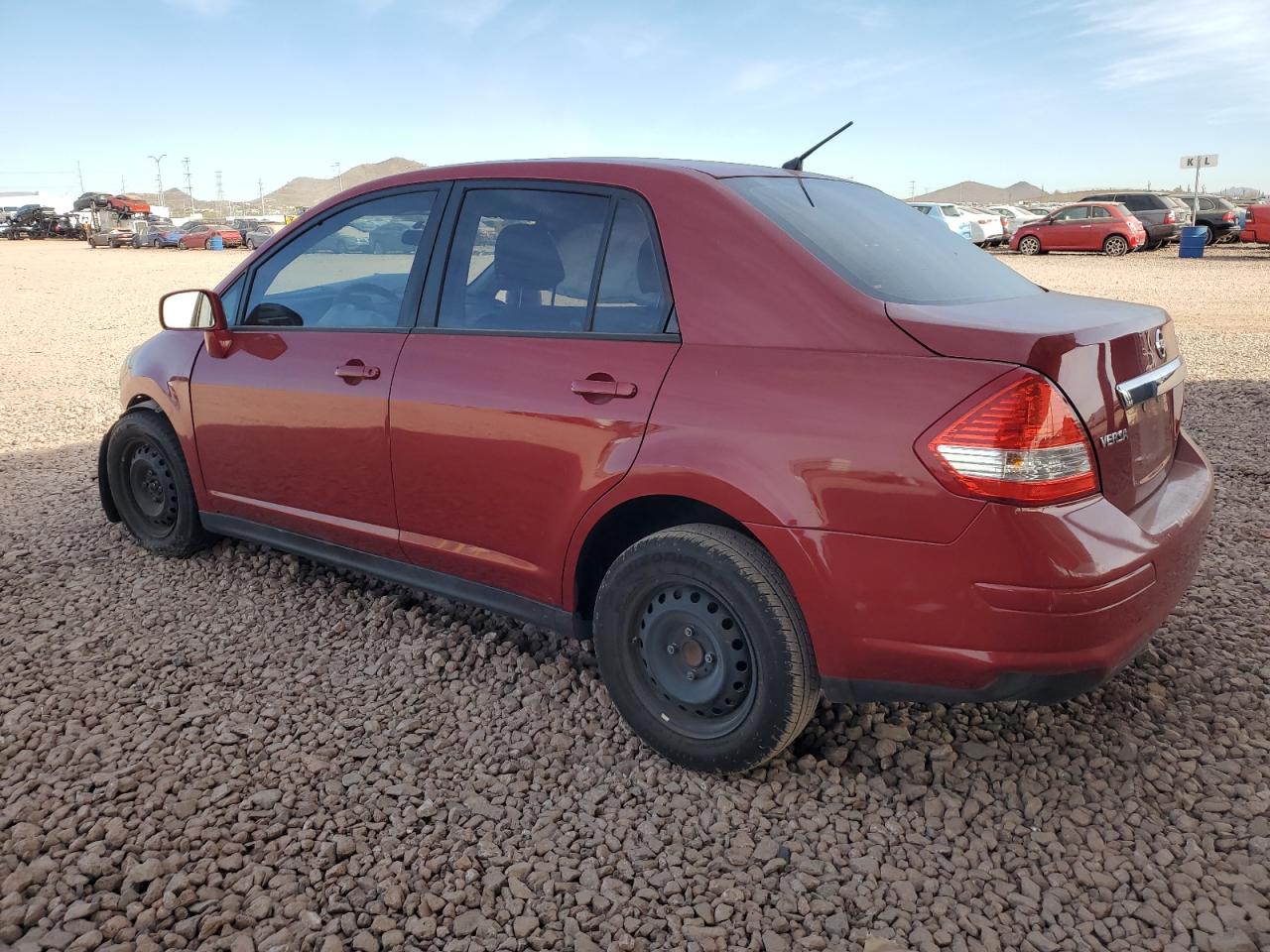 2011 Nissan Versa - Image 2