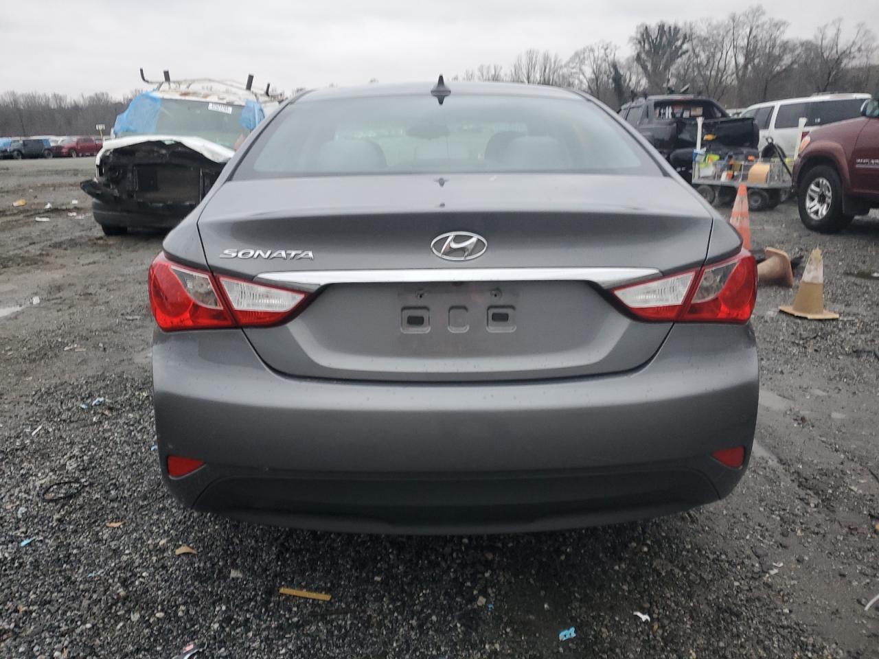 2014 Hyundai Sonata - Image 6