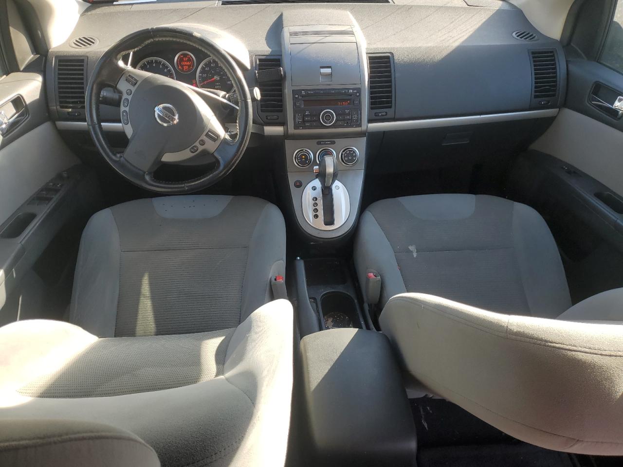 2010 Nissan Sentra - Image 8