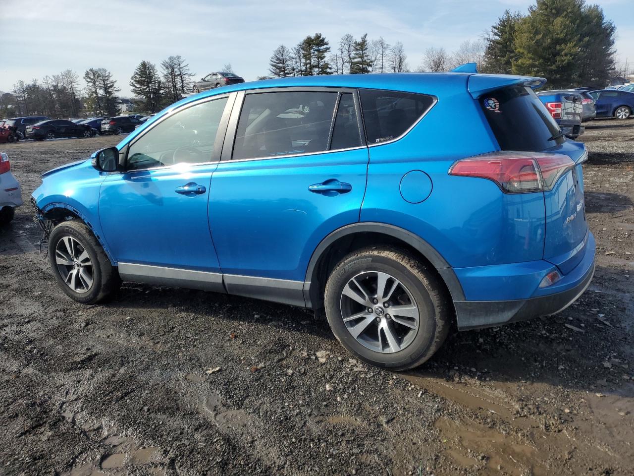 2018 Toyota RAV 4 - Image 2