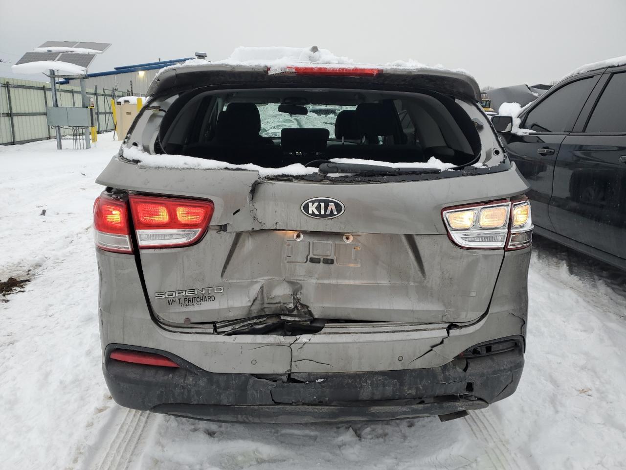 2017 Kia Sorento - Image 6