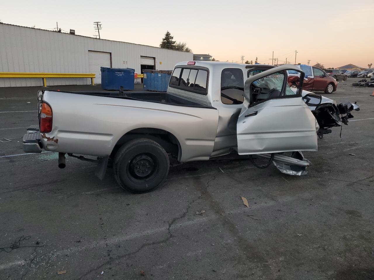 2000 Toyota Tacoma - Image 3