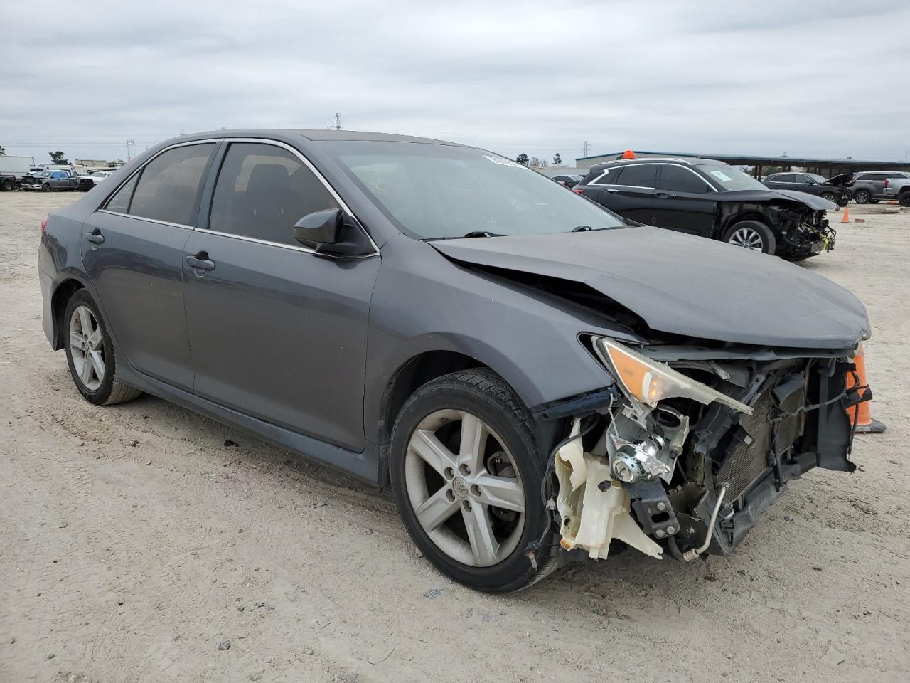 2013 Toyota Camry - Image 4