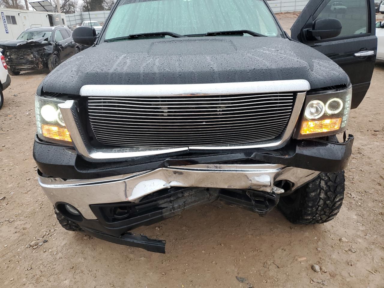 2007 GMC Sierra - Image 13