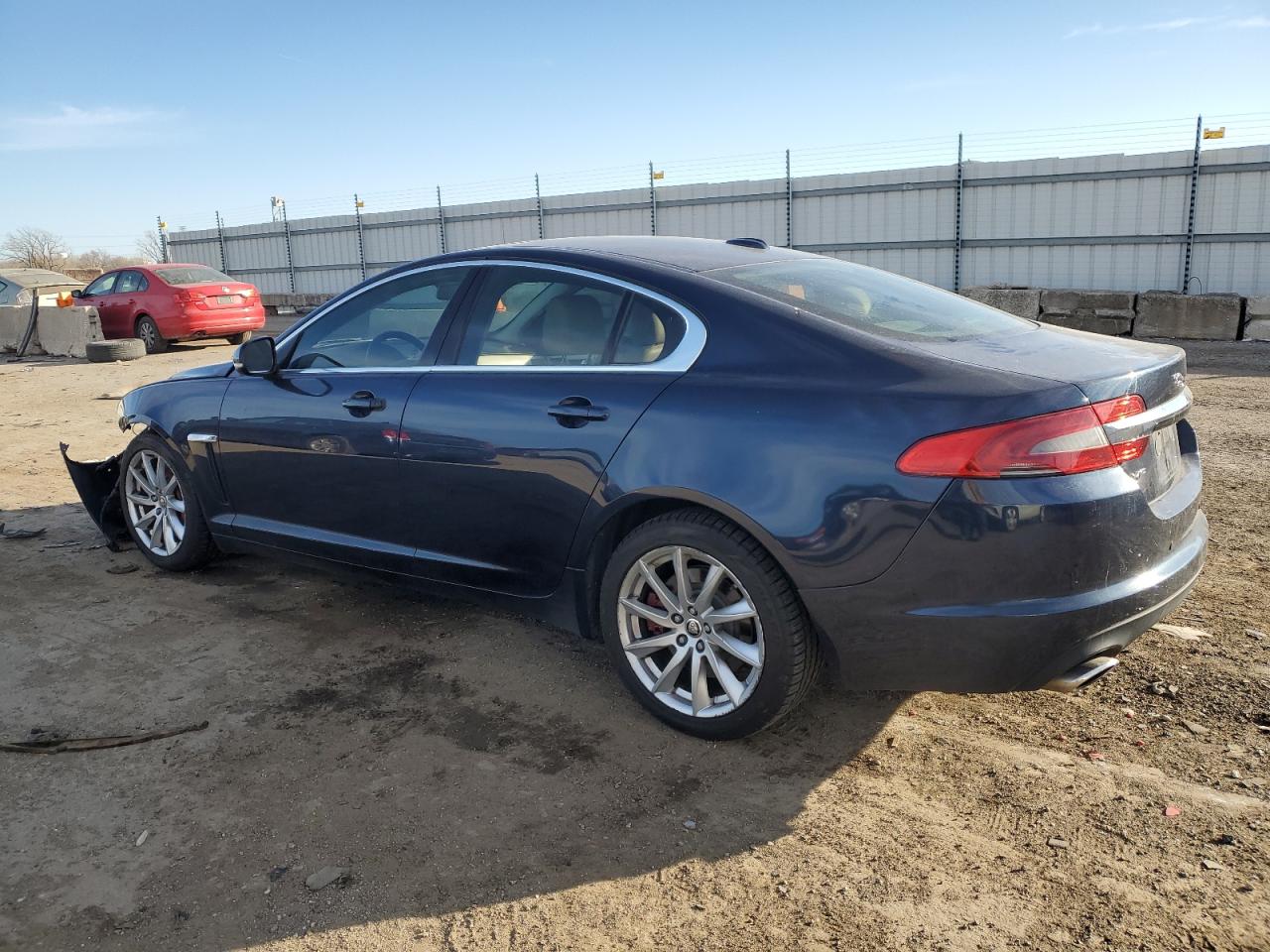 2012 Jaguar XF - Image 2