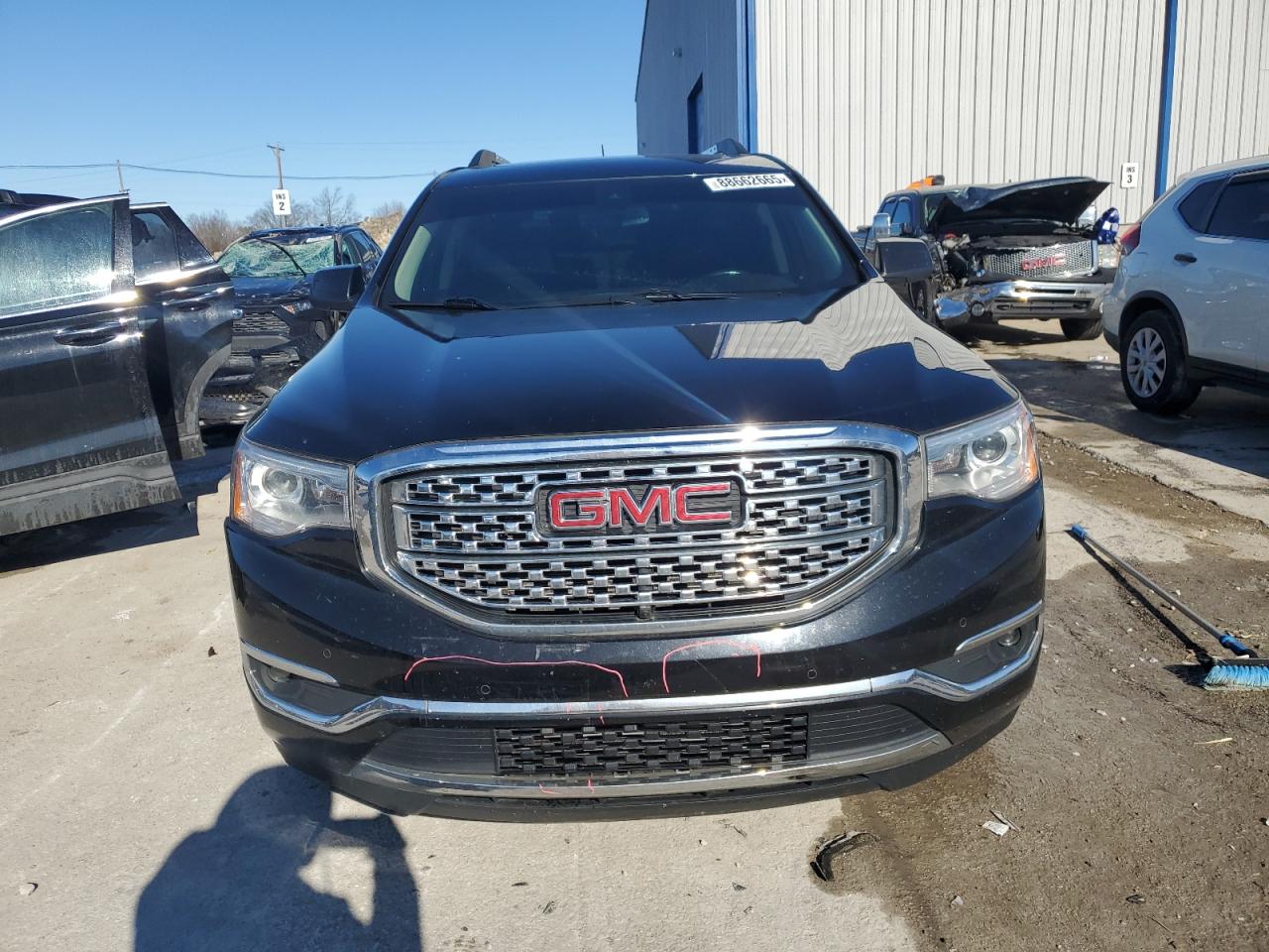2019 GMC Acadia - Image 5