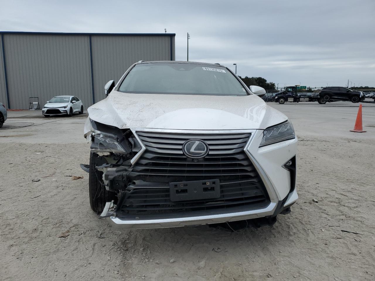 2017 Lexus RX - Image 5